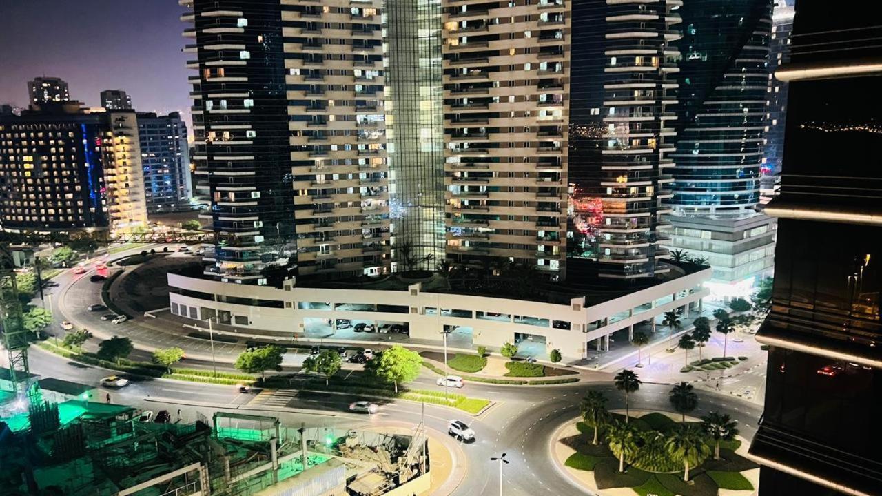 Nomad Partition Room In Barsha Heights 3 Mins To Icm Metro Dubai Bagian luar foto