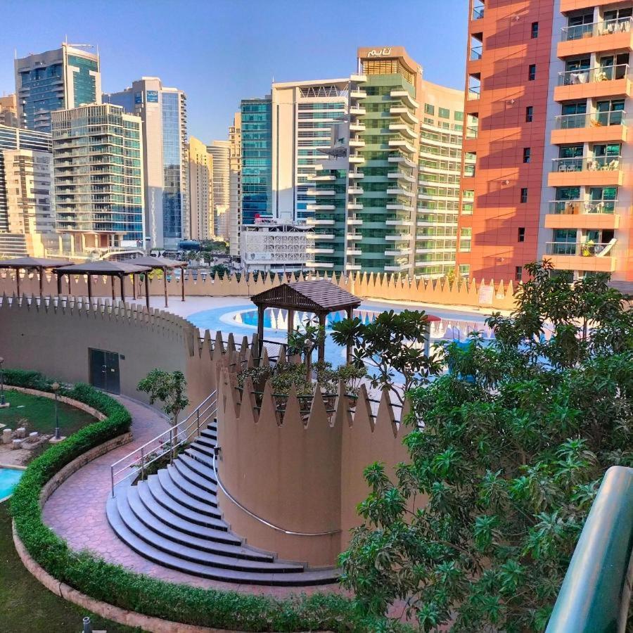Nomad Partition Room In Barsha Heights 3 Mins To Icm Metro Dubai Bagian luar foto