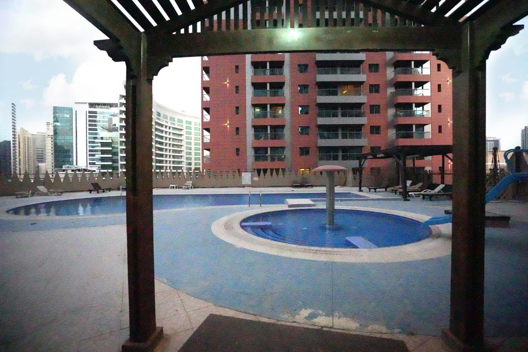 Nomad Partition Room In Barsha Heights 3 Mins To Icm Metro Dubai Bagian luar foto