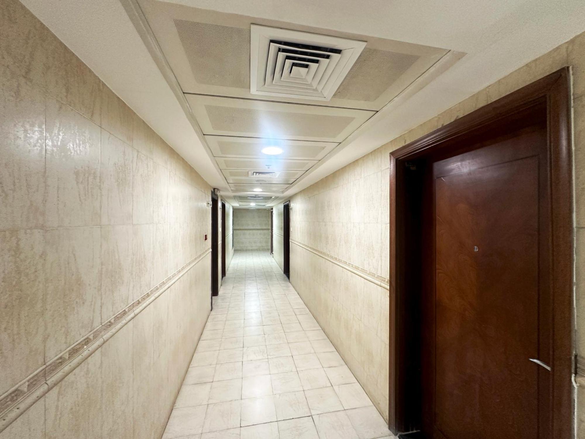 Nomad Partition Room In Barsha Heights 3 Mins To Icm Metro Dubai Bagian luar foto
